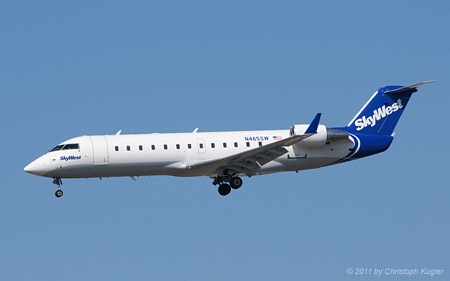 Bombardier CRJ 200LR | N465SW | SkyWest Airlines | LOS ANGELES INTL (KLAX/LAX) 22.10.2011