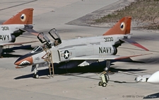 McDonnell Douglas QF-4N Phantom II | 153030 | US Navy | NAS POINT MUGU (KTNZ/---) 09.10.1999