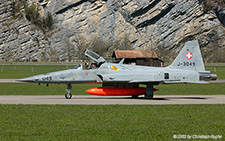 Northrop F-5E Tiger II | J-3049 | Swiss Air Force  |  With 'GoodBye Turtmann 2003' sticker | MEIRINGEN (LSMM/---) 15.04.2003
