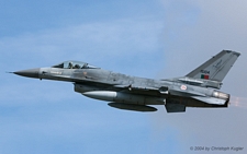 General Dynamics F-16A | 15104 | Portuguese Air Force | FAIRFORD (EGVA/FFD) 19.07.2004