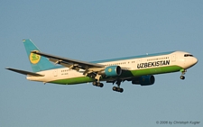 Boeing 767-33PER | VP-BUZ | Uzbekistan Airways | Z&UUML;RICH (LSZH/ZRH) 19.07.2006