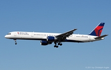 Boeing 757-351 | N596NW | Delta Air Lines | LOS ANGELES INTL (KLAX/LAX) 27.10.2011