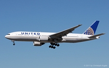 Boeing 777-222ER | N216UA | United Airlines | LOS ANGELES INTL (KLAX/LAX) 27.10.2011