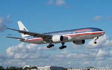 Boeing 777-223ER | N784AN | American Airlines | MIAMI INTL (KMIA/MIA) 07.12.2012