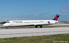 McDonnell Douglas MD-88 | N994DL | Delta Air Lines | FORT LAUDERDALE-HOLLYWOOD (KFLL/FLL) 07.12.2013