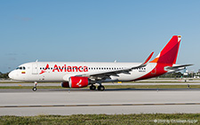Airbus A320-214 | N562AV | Avianca | FORT LAUDERDALE-HOLLYWOOD (KFLL/FLL) 08.12.2013
