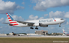 Boeing 767-323ER | N374AA | American Airlines | MIAMI INTL (KMIA/MIA) 06.12.2013