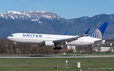 Boeing 767-322ER | N674UA | United Airlines | GENEVA (LSGG/GVA) 14.04.2013