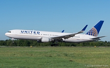 Boeing 767-322ER | N676UA | United Airlines | Z&UUML;RICH (LSZH/ZRH) 01.08.2013