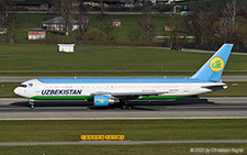 Boeing 767-33PER | UK67004 | Uzbekistan Airways  |  with 30 years sticker | Z&UUML;RICH (LSZH/ZRH) 28.12.2022